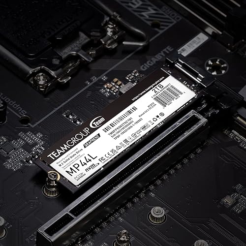 Team Group MP44L M.2 2280 500GB PCIe 4.0 x4 with NVMe 1.4 Internal Solid State Drive (SSD) TM8FPK500G0C101