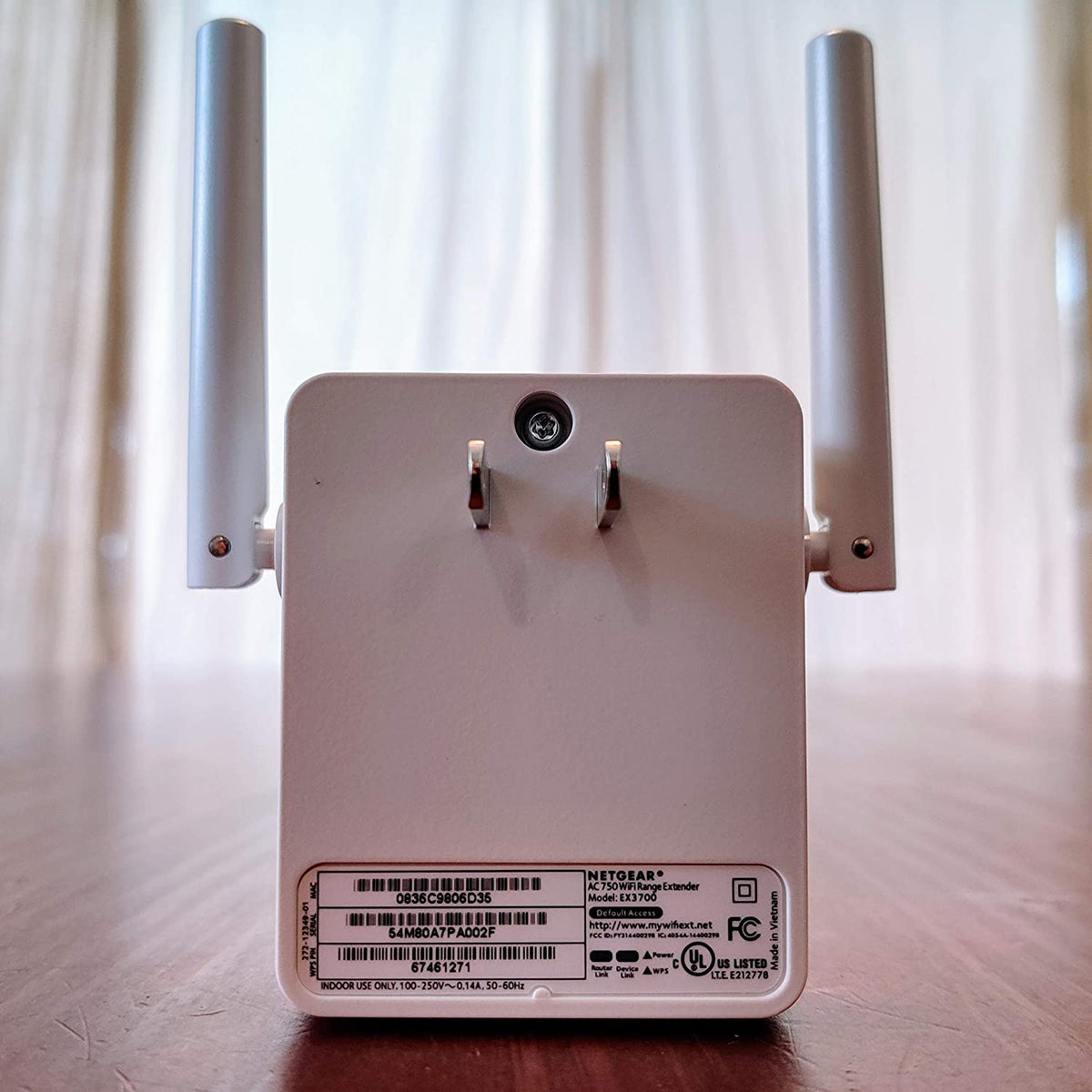 NETGEAR WiFi Range Extender EX3700 - Coverage up to 1000 sq.ft. and 15 Devices with AC750 Dual Band Wireless Signal Booster & Repeater (up to 750Mbps Speed), and Compact Wall Plug Design