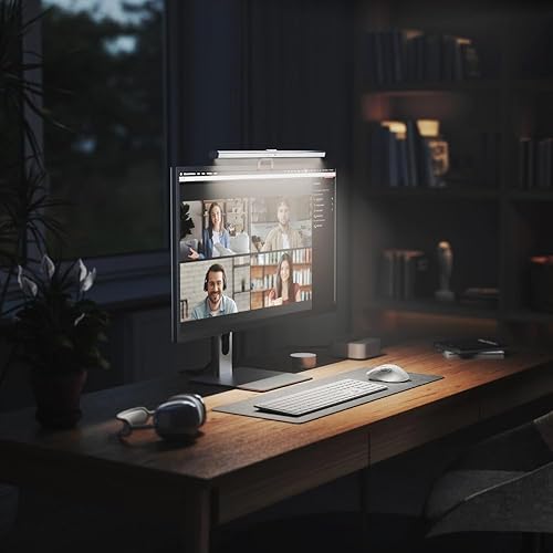 Alogic Illuminate USB-C Light Bar with 4k Autofocus Webcam | Monitor Light ALCMILSGR
