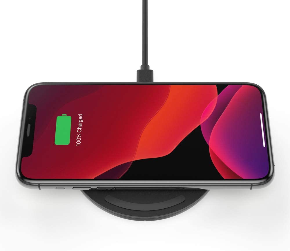 Belkin BoostCharge 10W Fast Wireless Charger Pad, with Included QuickCharge 3.0 Wall Charger and Cable, Case Compatible for iPhones, Galaxy, Pixel and Other Qi Enabled Devices (includes AC adapter)
