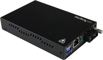 StarTech.com Multimode (MM) SC Fiber Media Converter for 1Gbe Network - 550m Range - Gigabit Ethernet -Remote Monitoring - 850nm (ET91000SC2) 1" x 3.5" x 5.9" 550m | Gigabit