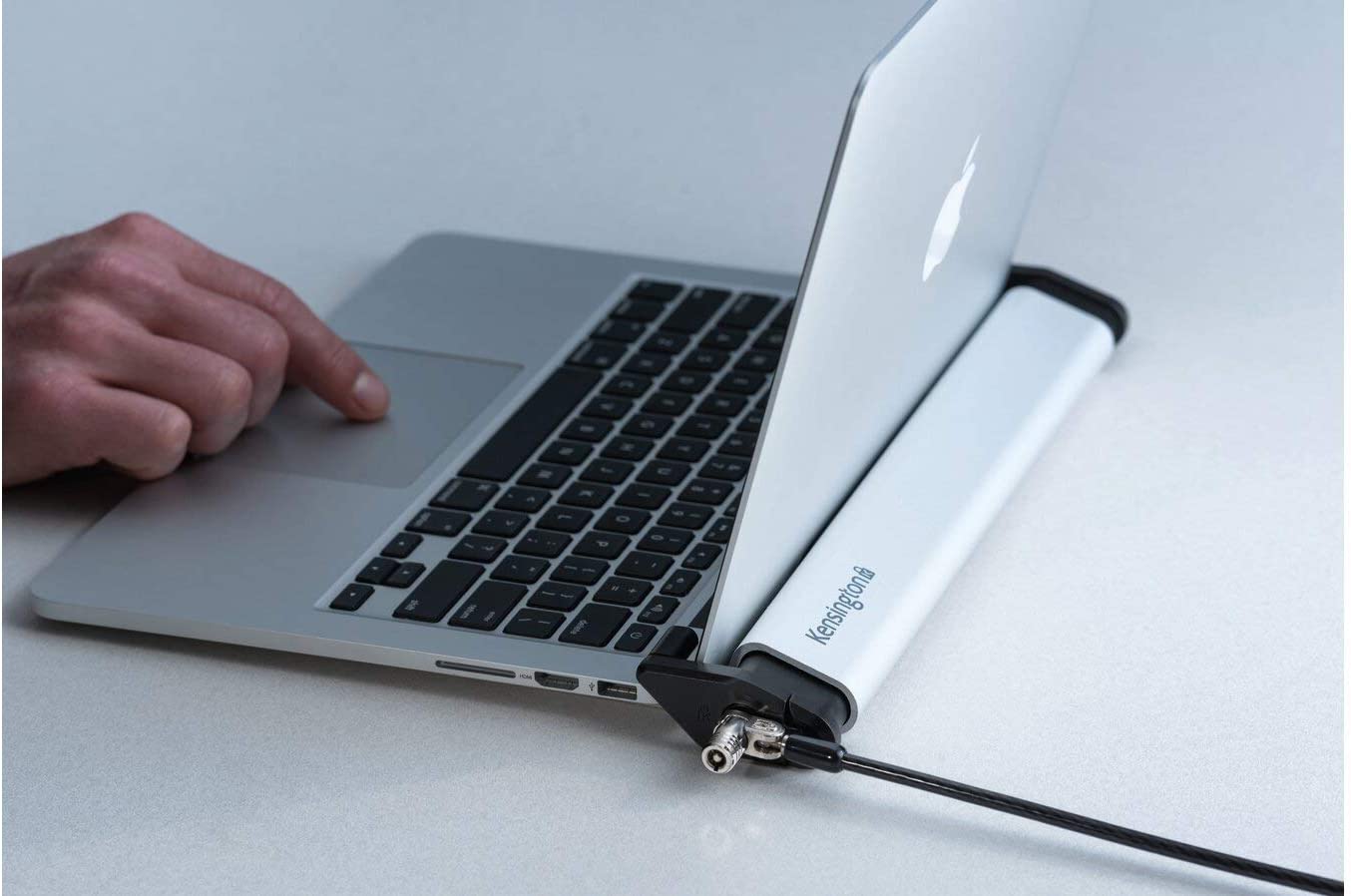 Kensington MacBook and Surface Laptop Locking Station (no Lock Cable Included) (K64451WW), White