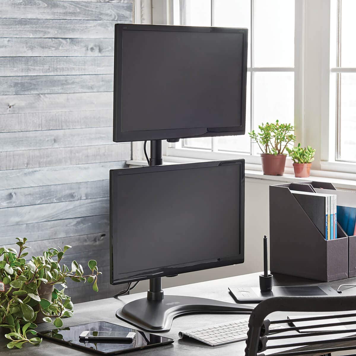 Tripp Lite Dual Monitor Mount Stand/Clamp, Vertical, Swivel &amp; Tilt, 15-27 Inch, Flat Screen Display, Desktop Mount, Black (DDR1527SDC) Dual 15-27"