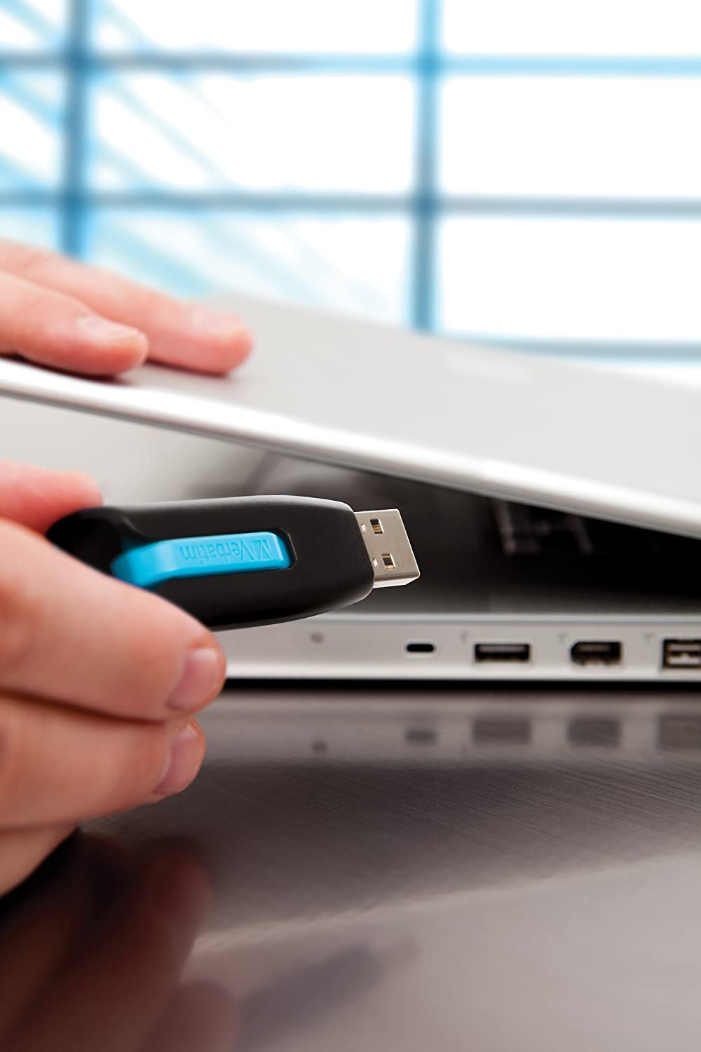 Verbatim 32GB Store 'n' Go V3 USB 3.0 Flash Drive - 2pk - Blue, Green Blue, Green 32GB