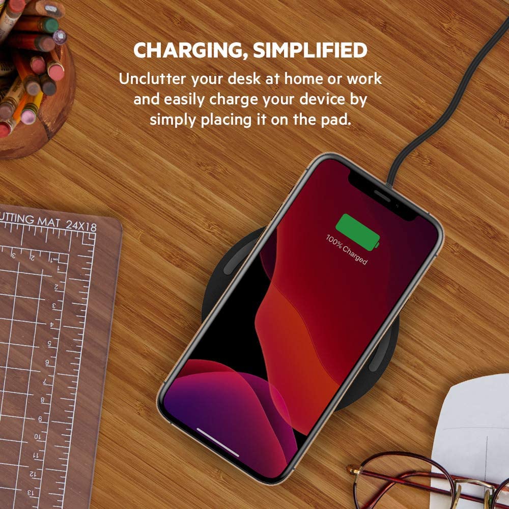 Belkin BoostCharge 10W Fast Wireless Charger Pad, with Included QuickCharge 3.0 Wall Charger and Cable, Case Compatible for iPhones, Galaxy, Pixel and Other Qi Enabled Devices (includes AC adapter)
