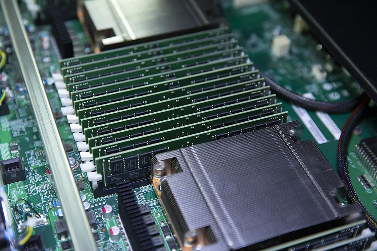 Kingston KTD-PE432/64G DDR4-64 GB - DIMM 288-pin - 3200 MHz / PC4-25600 - CL22-1.2 V - Registered - ECC - for Dell PowerEdge R6515, Dell EMC PowerEdge R6515, R7515