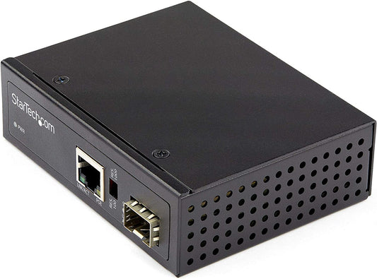 StarTech.com PoE+ Industrial Fiber to Ethernet Media Converter 60W - SFP to RJ45 - Singlemode/Multimode Fiber to Copper Gigabit Ethernet - Compact Size - IP-30/ -40 to +75C (IMC1GSFP60W)