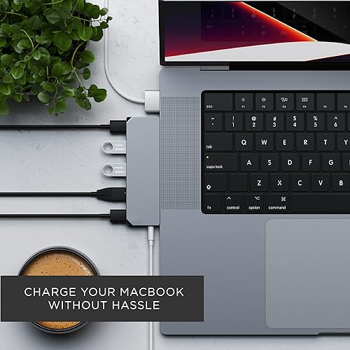 Satechi Type-C Pro Hub Mini Adapter – USB4, USB-A Data, USB-C Data, GbE and Audio Jack – for M2/ M1 MacBook Pro/Air (Space Gray) Space Grey