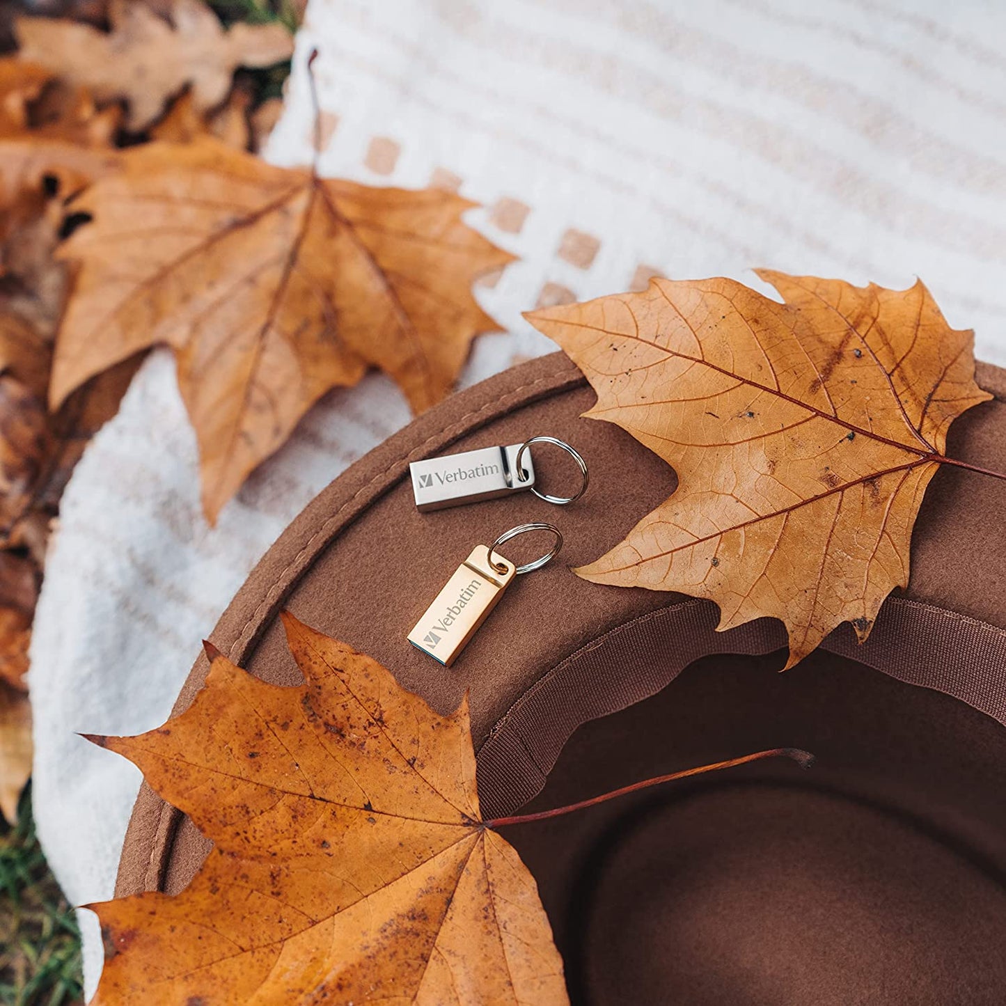 Verbatim 64GB Metal Executive USB Flash Drive - Silver 64 GB 2.0 Silver